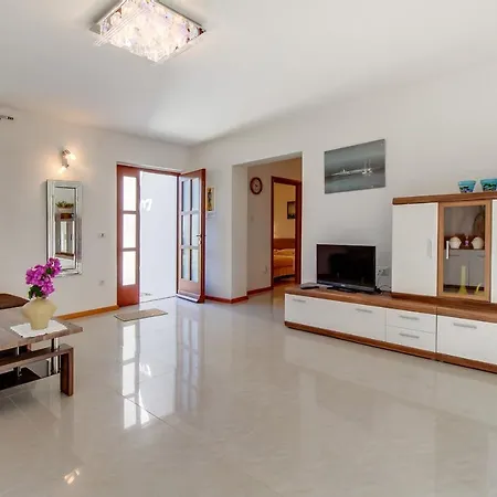 Mirjana 1 Pensionat Mali Lošinj