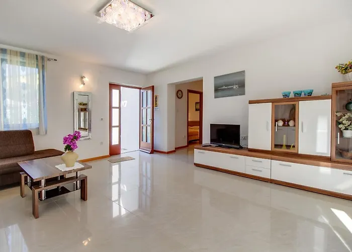 Mirjana 1 Gasthof Mali Lošinj