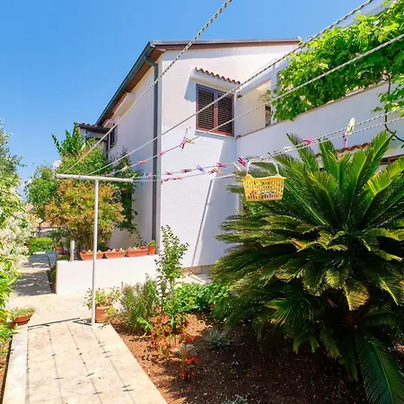 Mirjana 1 4* Mali Lošinj