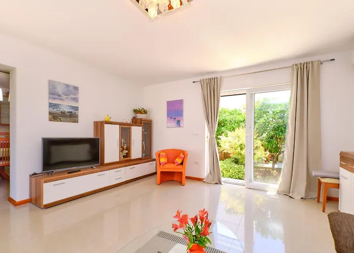 Mirjana 1 Πανσιόν 4*