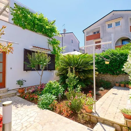 Mirjana 1 Pensionat 4*